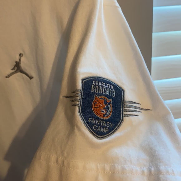 Jordan v neck - Picture 2 of 5